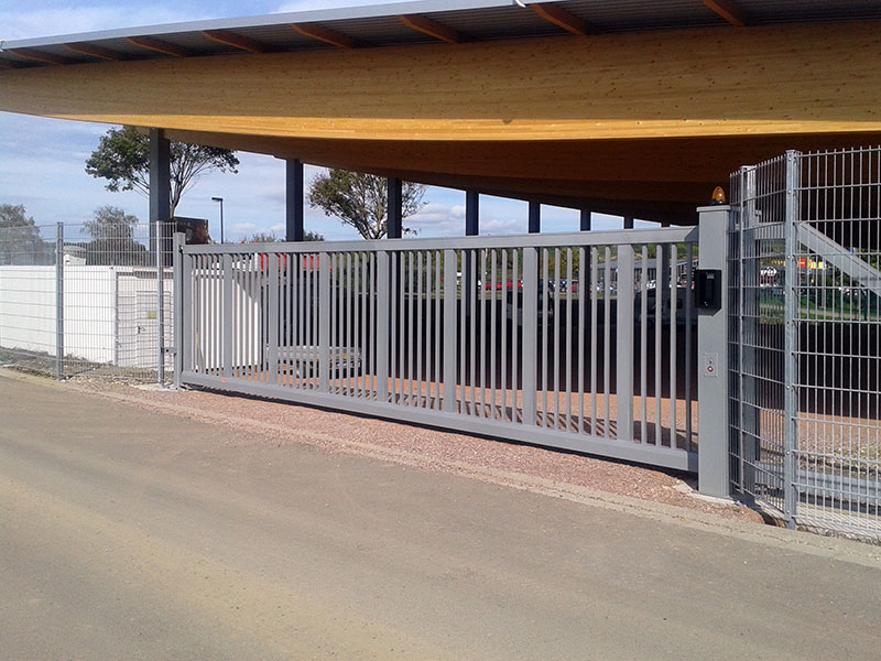 cantilever sliding gate