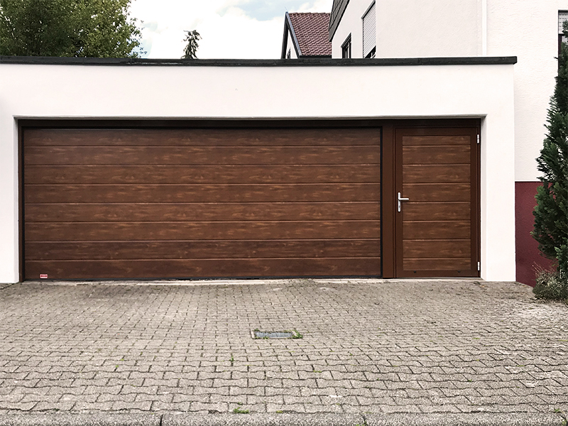 Garagensektionaltor woodline mit Nebentür